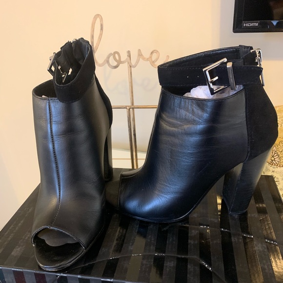 Colin Stuart Shoes - Colin Stuart black peep toes booties